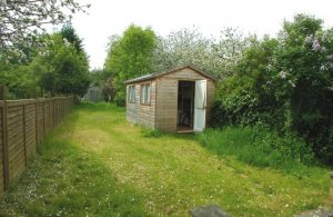 soft-furningings-designer-studio-in-shed-at-bottom-of-garden-LWS02-800-web__jpg_5000x360_upscale_q85